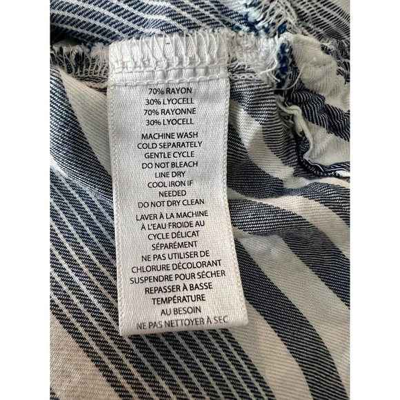 Like New! BeachLunchLounge Blue Striped Flutter Sleeve Naomi Blouse - Medium - Picture 8 of 11